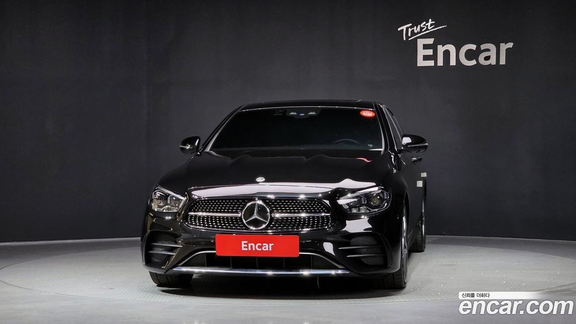 Mercedes-Benz E-Class 2023