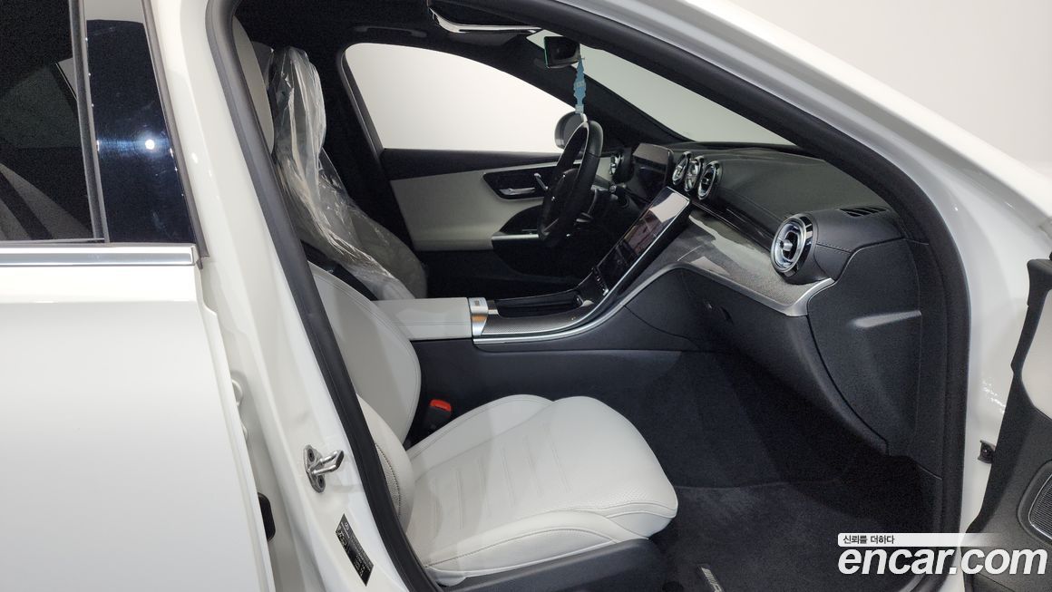 Mercedes-Benz C-Class 2022