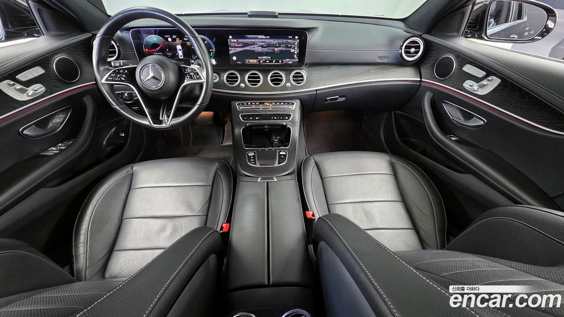 Mercedes-Benz E-Class 2023