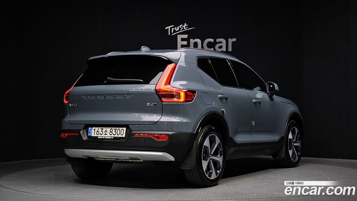 Volvo XC40 2023