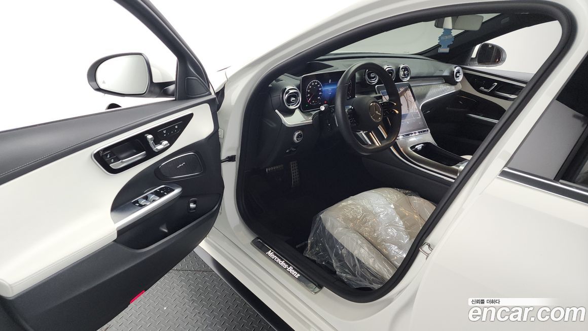 Mercedes-Benz C-Class 2022