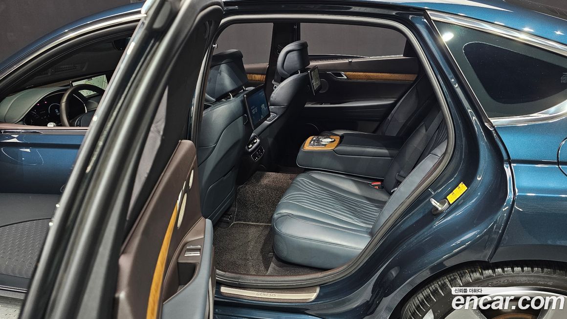 Genesis G80 2021