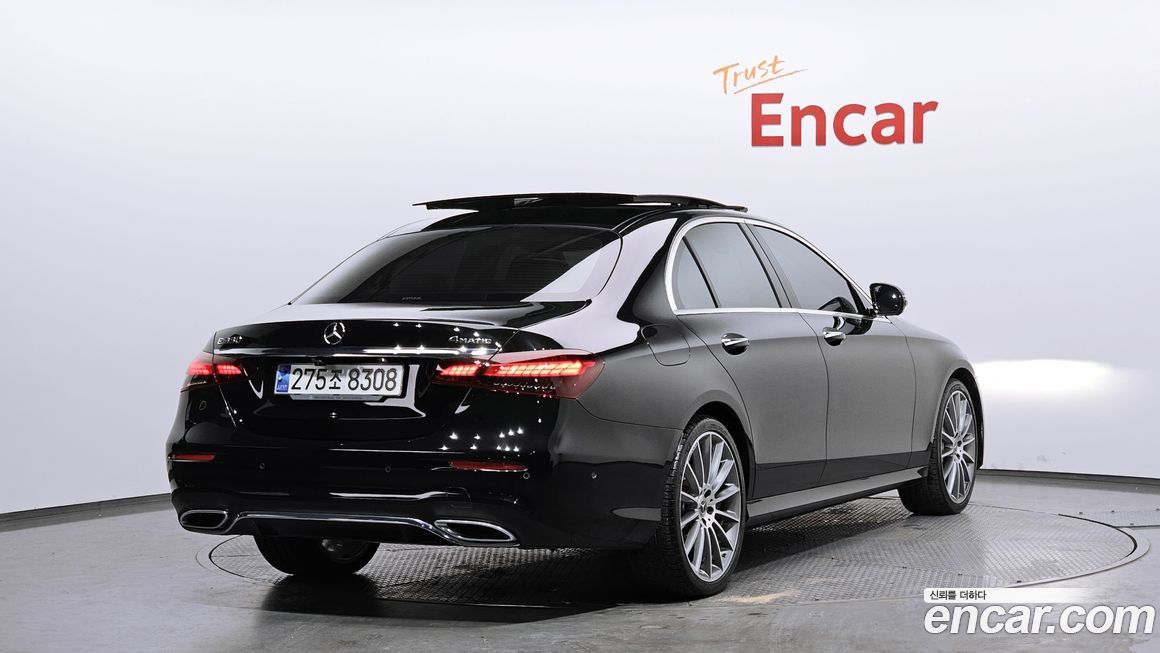 Mercedes-Benz E-Class 2021