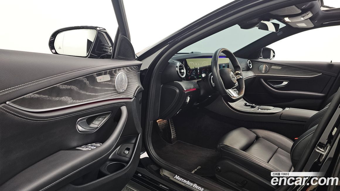 Mercedes-Benz E-Class 2021