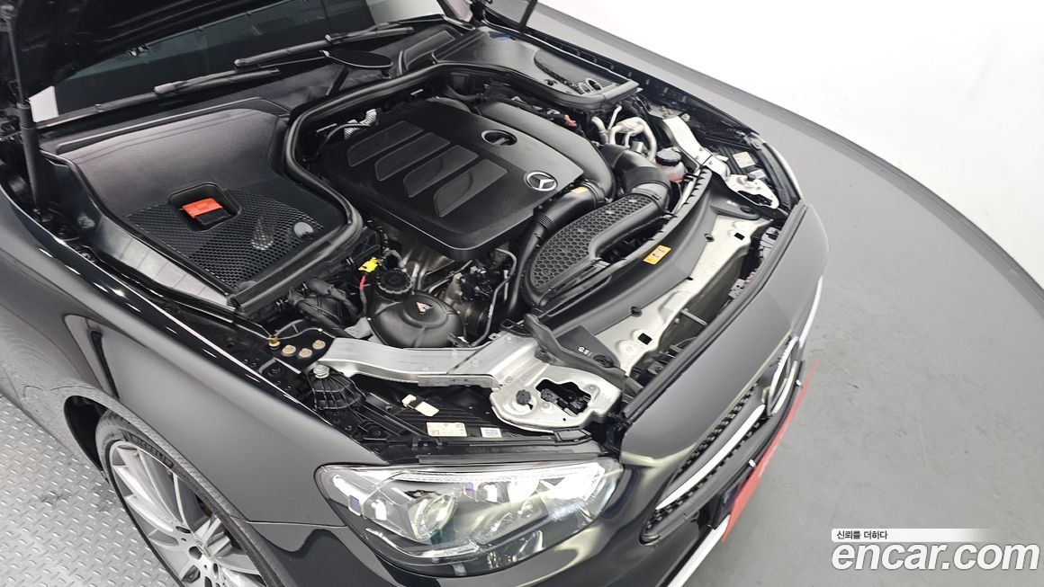 Mercedes-Benz E-Class 2021