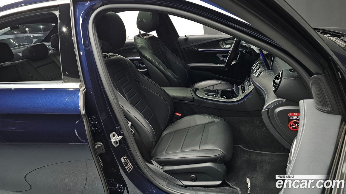 Mercedes-Benz E-Class 2021