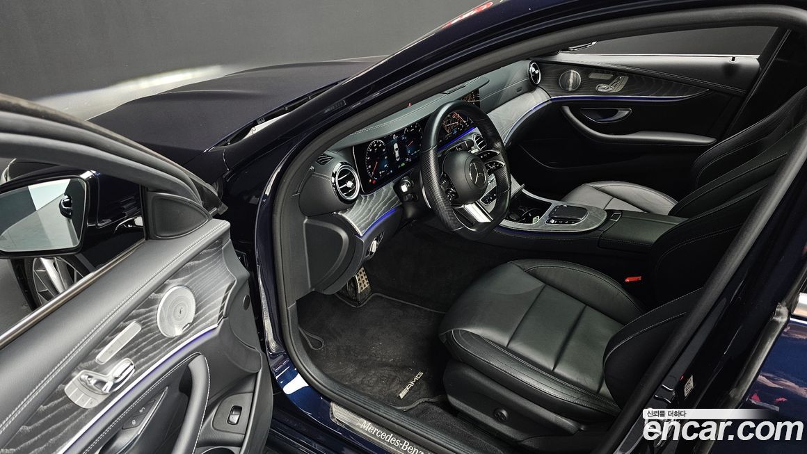 Mercedes-Benz E-Class 2021