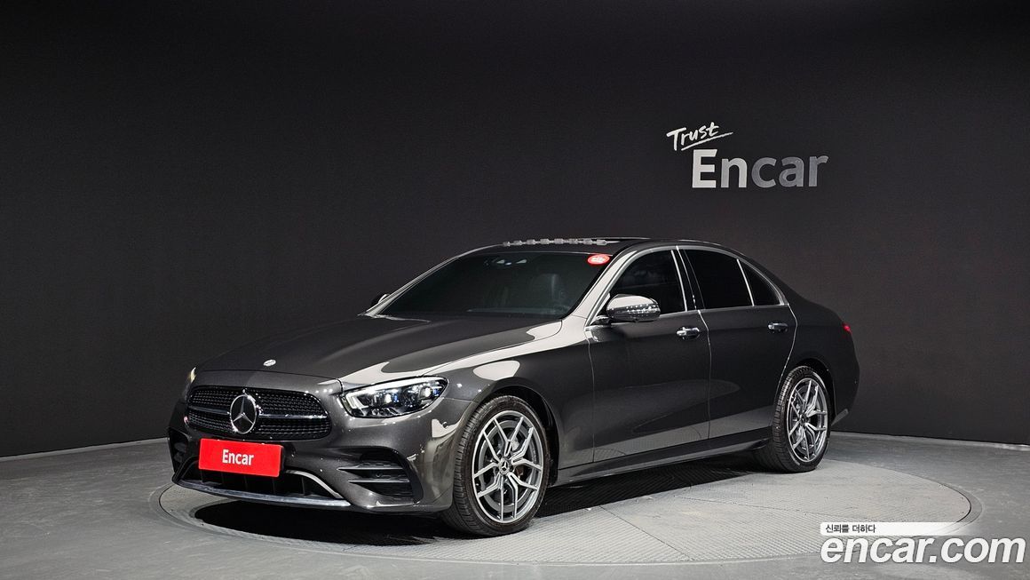Mercedes-Benz E-Class 2022