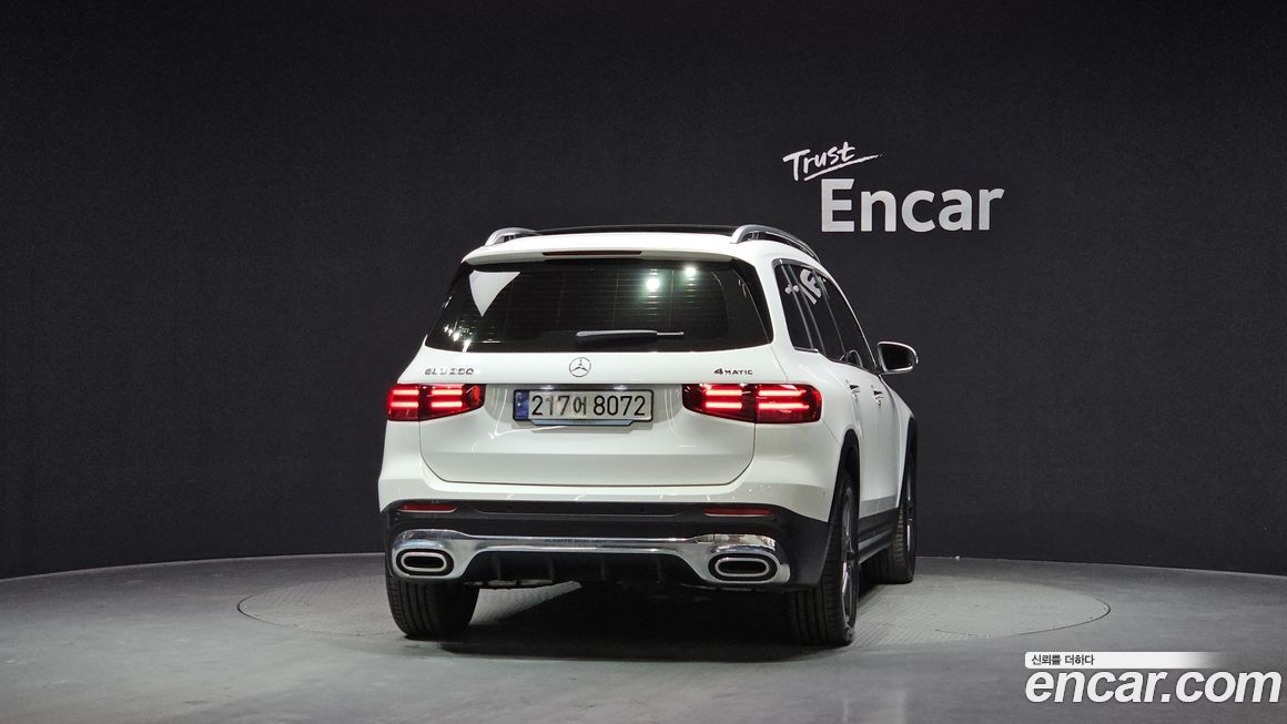 Mercedes-Benz GLB-Class 2024