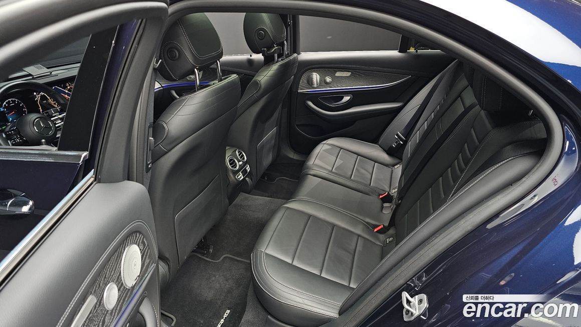 Mercedes-Benz E-Class 2021