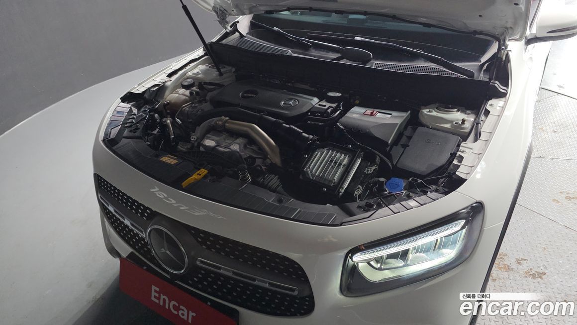 Mercedes-Benz GLB-Class 2024