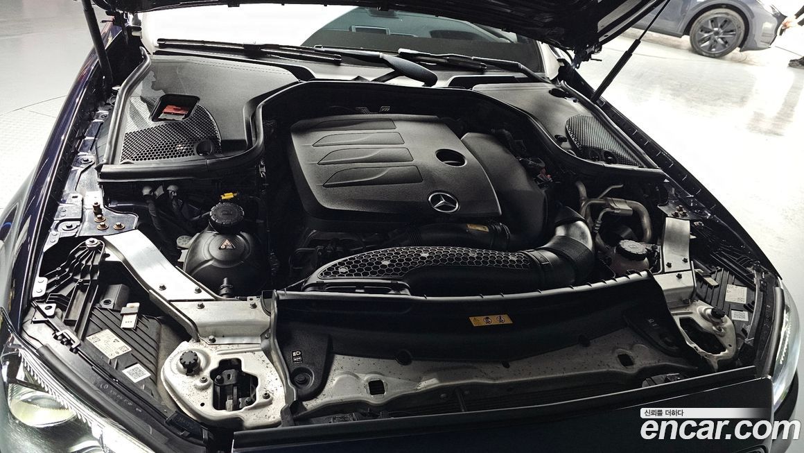 Mercedes-Benz E-Class 2021