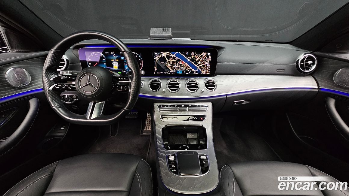 Mercedes-Benz E-Class 2021