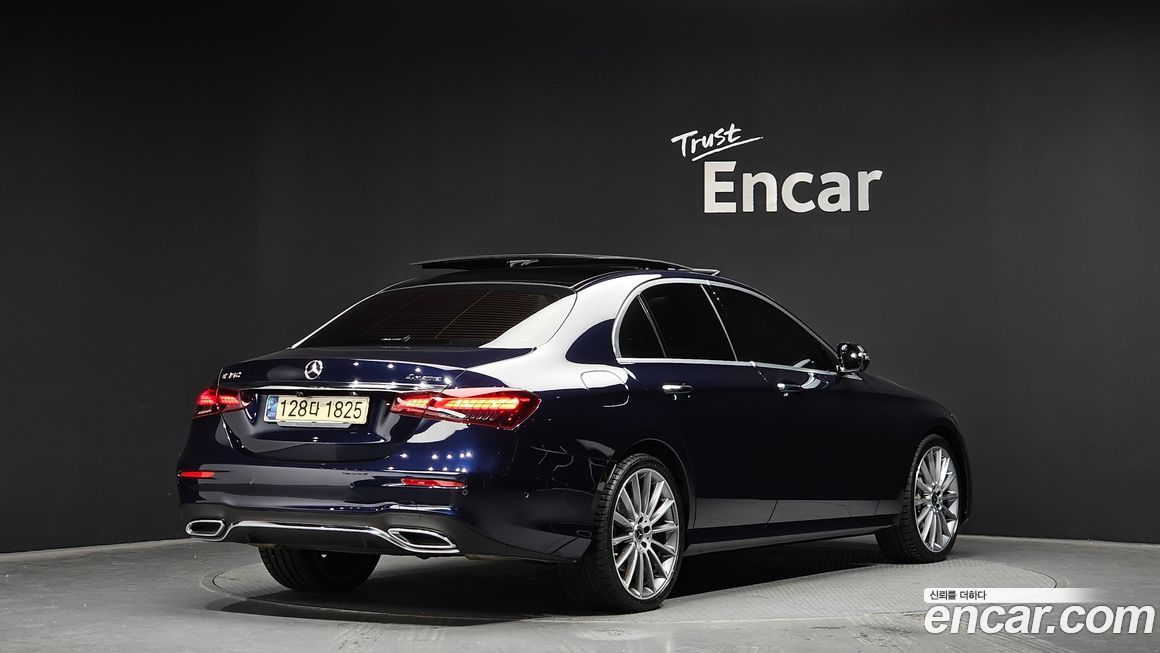 Mercedes-Benz E-Class 2021