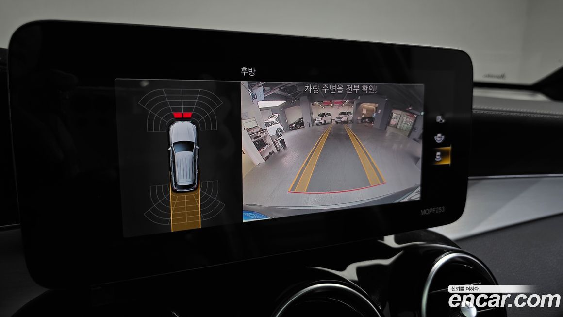 Mercedes-Benz GLC-Class 2021