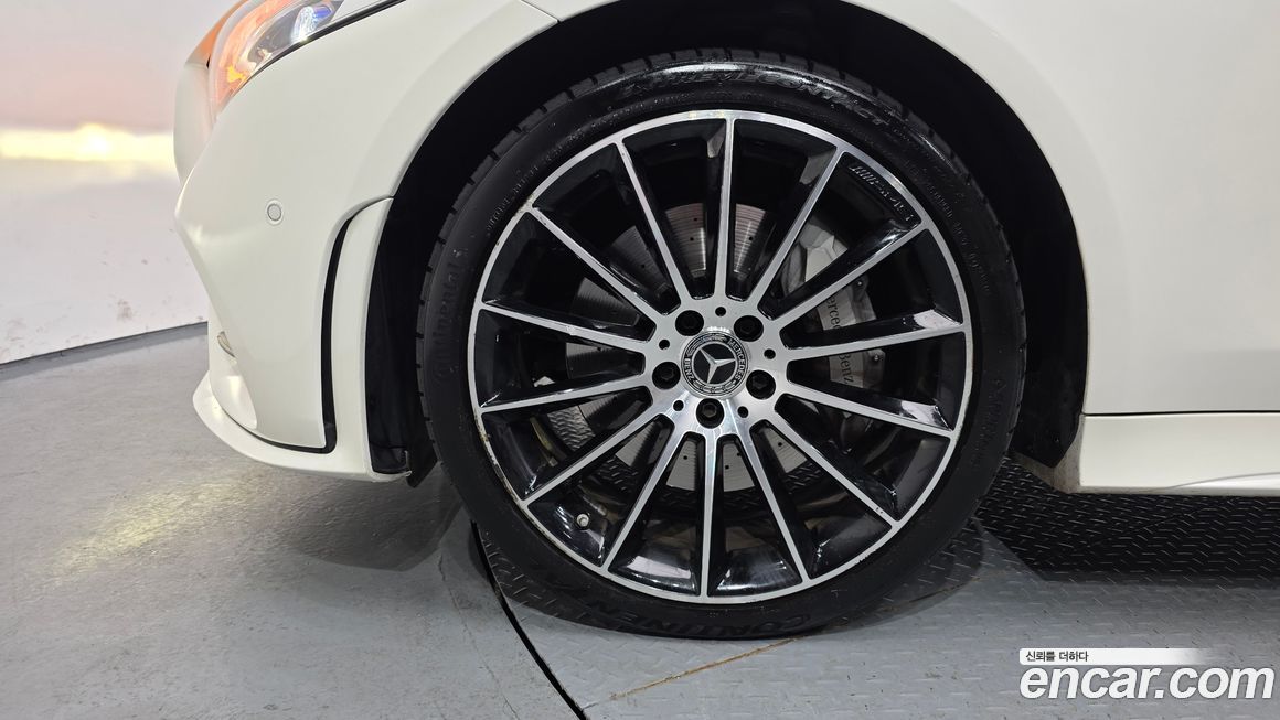 Mercedes-Benz CLS-Class 2019