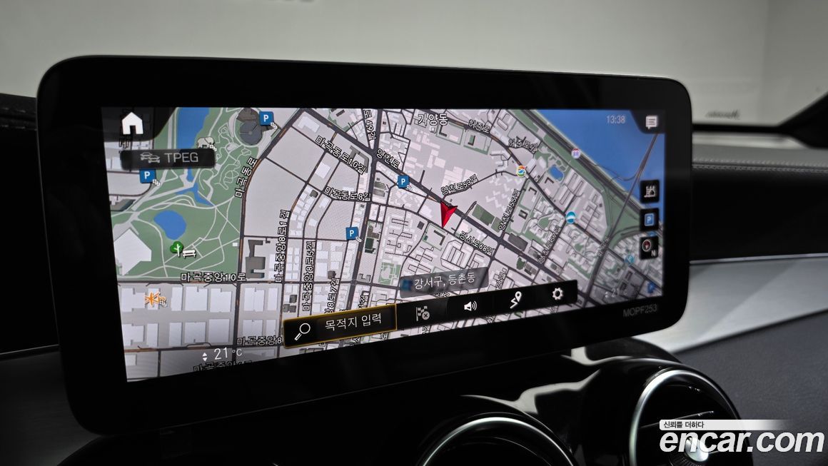 Mercedes-Benz GLC-Class 2021