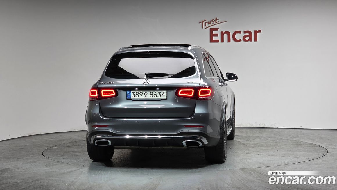 Mercedes-Benz GLC-Class 2021