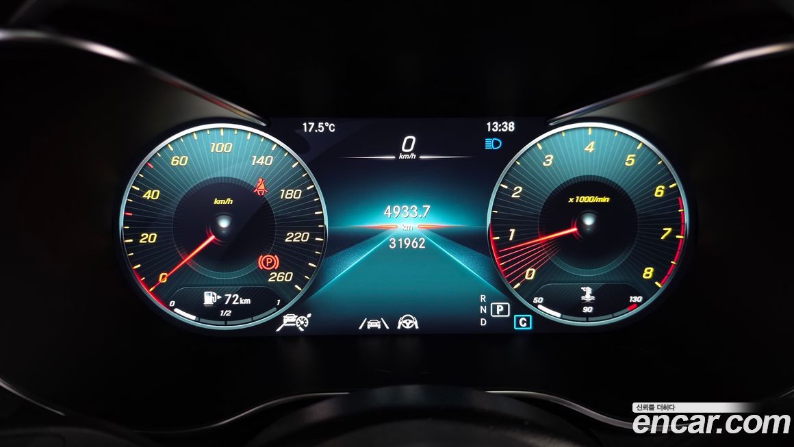 Mercedes-Benz GLC-Class 2021