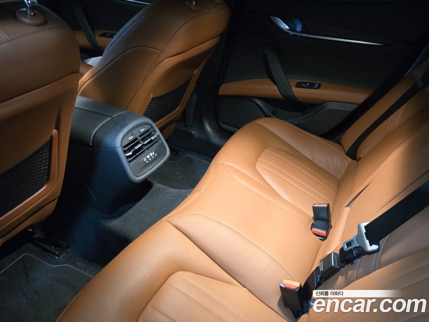 Maserati Ghibli 2022