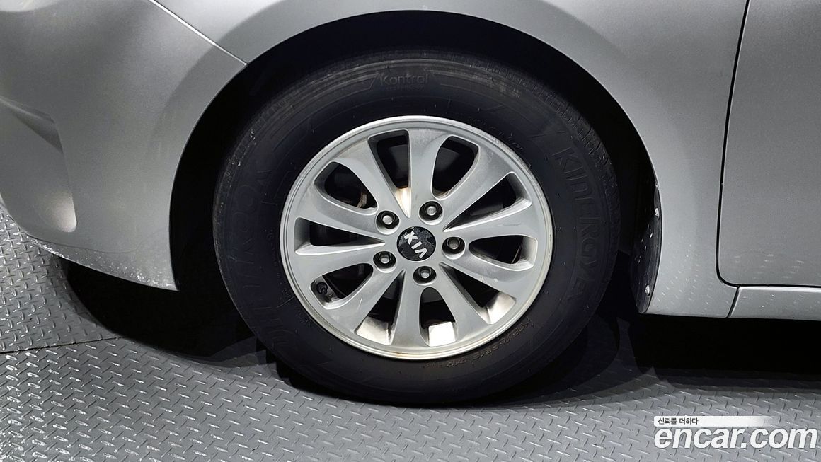 Kia K3 2016