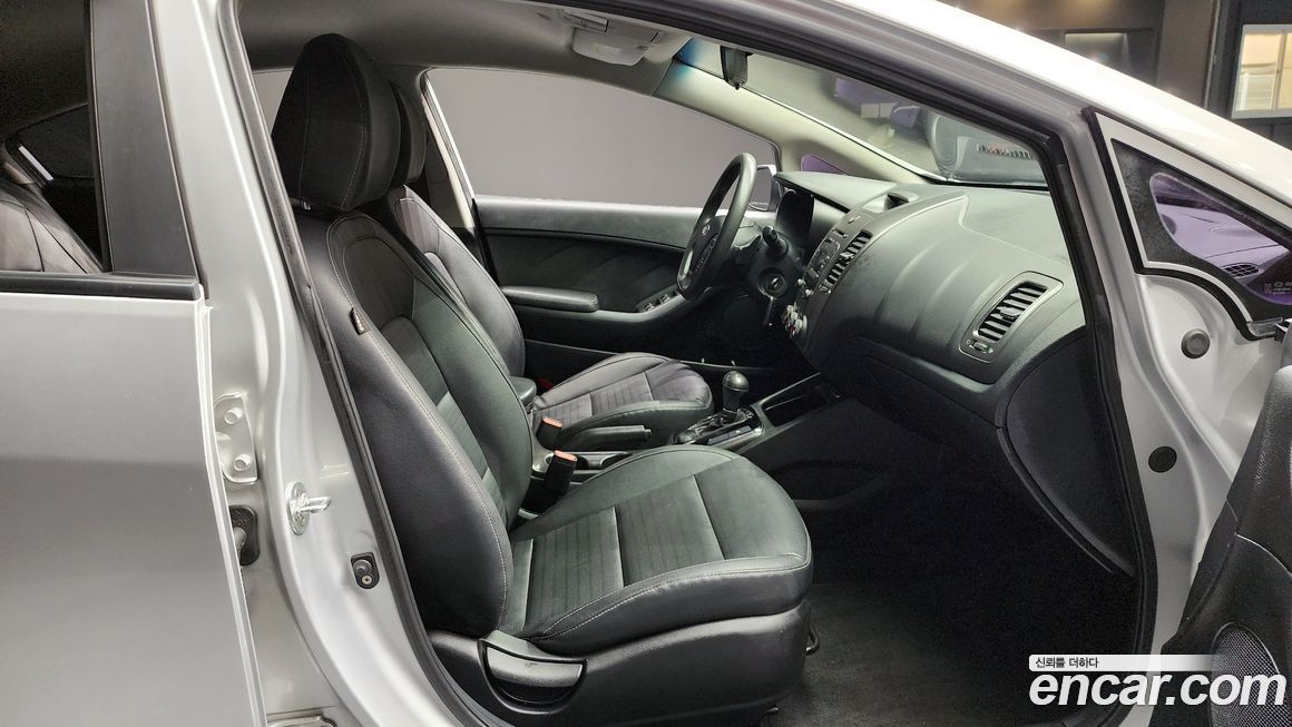 Kia K3 2016