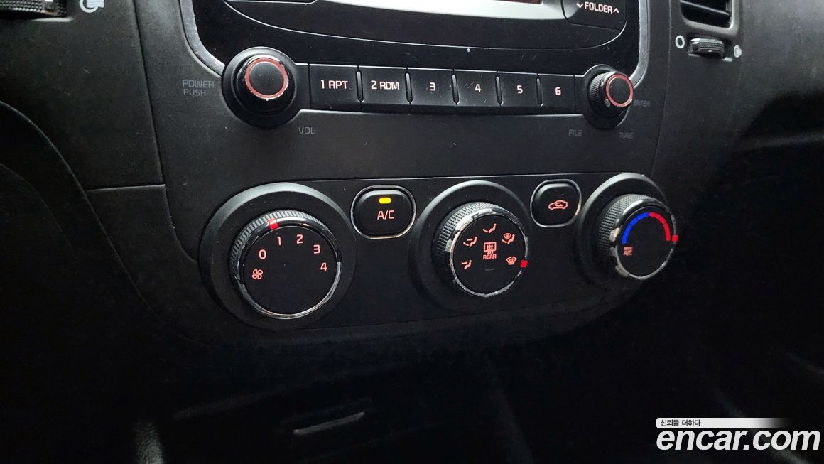 Kia K3 2016