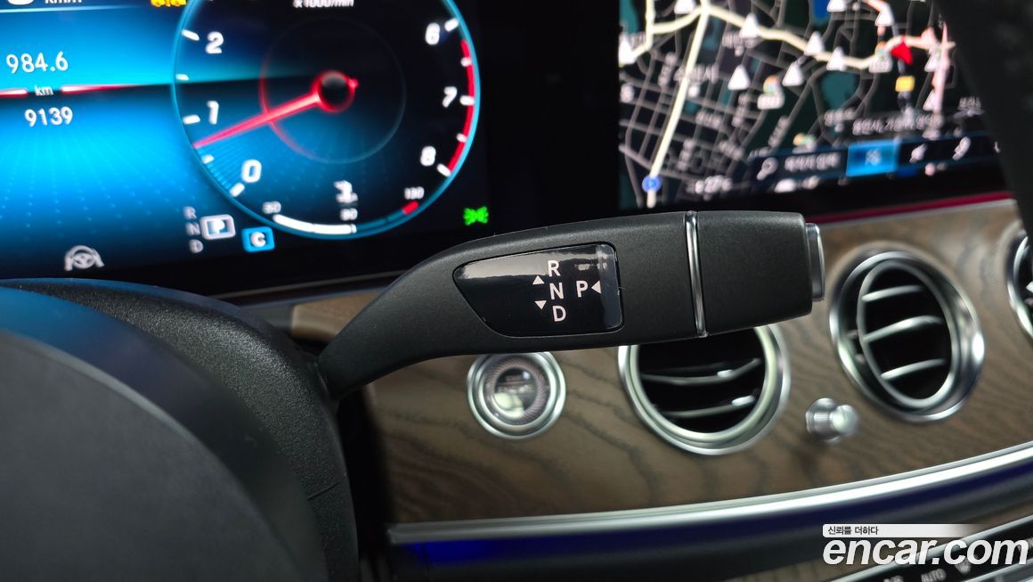 Mercedes-Benz E-Class 2023