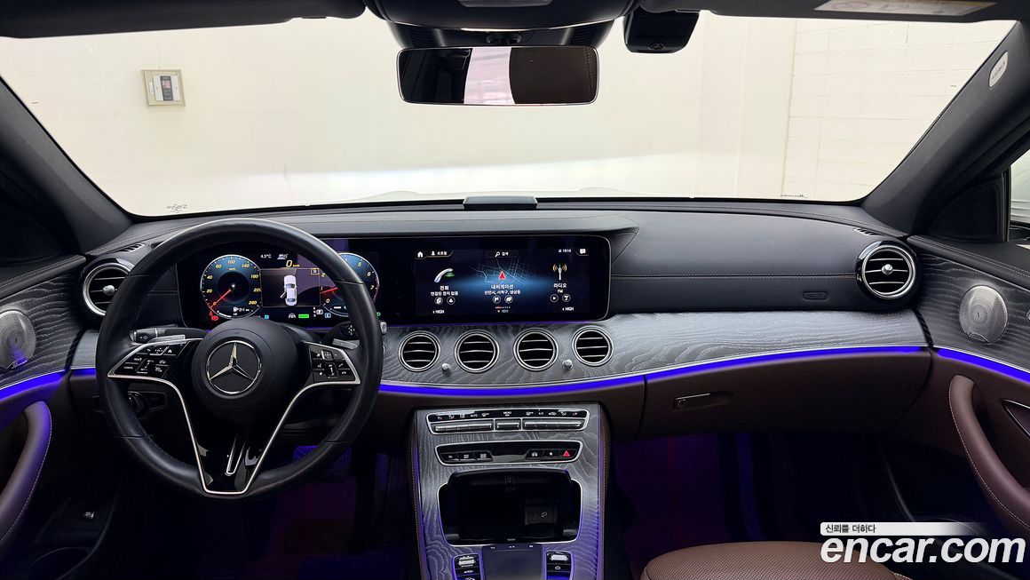 Mercedes-Benz E-Class 2022