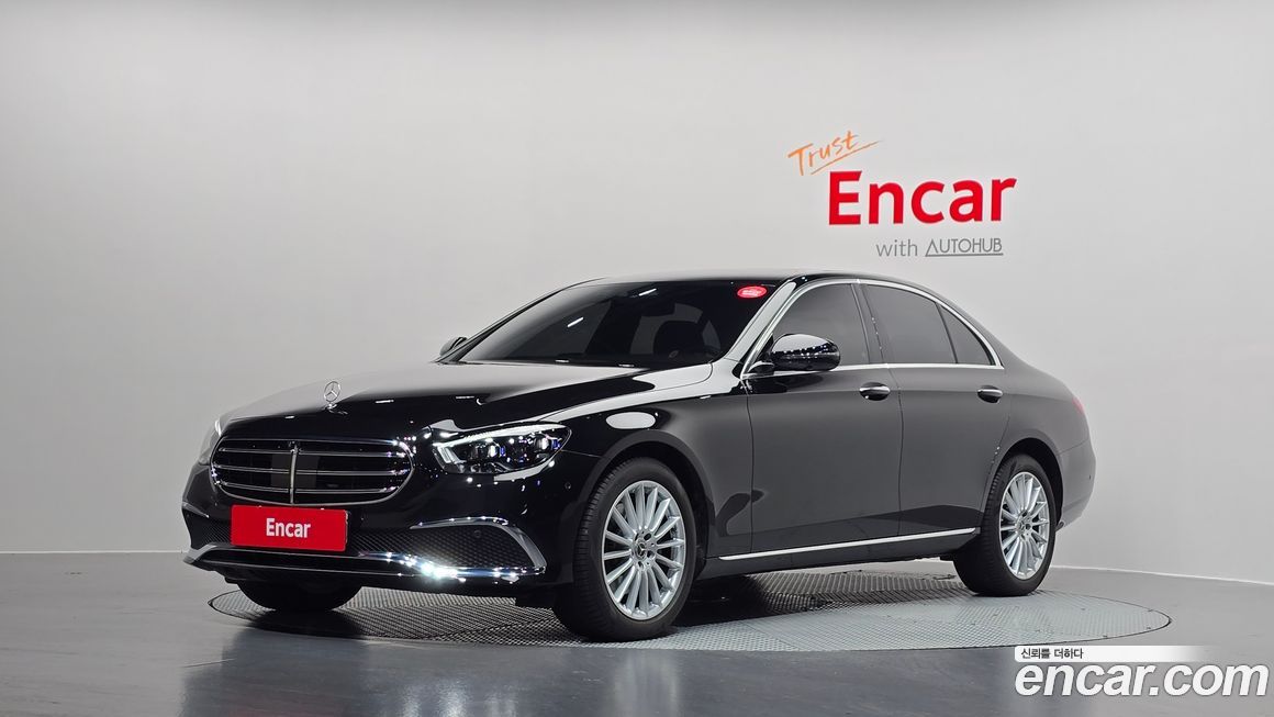 Mercedes-Benz E-Class 2023