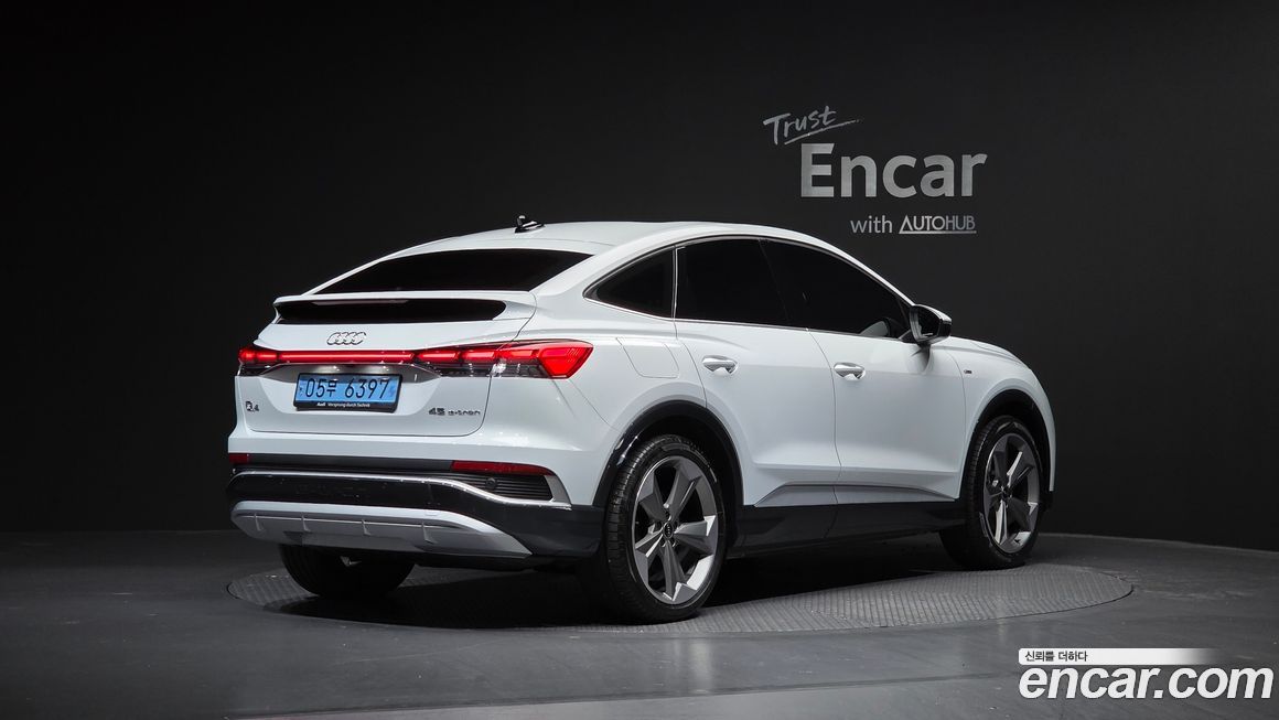 Audi Q4 e-tron 2025