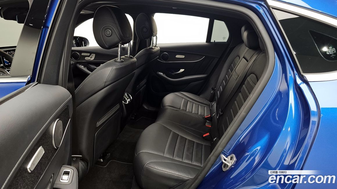 Mercedes-Benz GLC-Class 2023