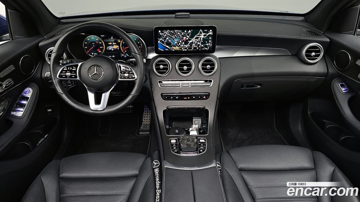 Mercedes-Benz GLC-Class 2023