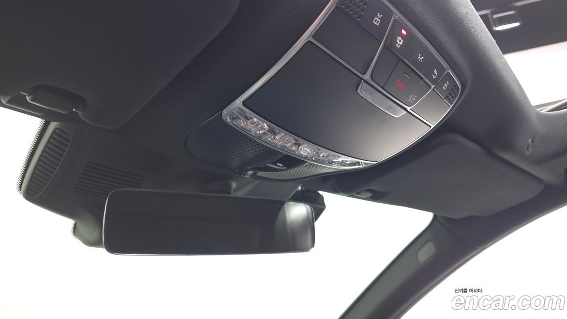 Mercedes-Benz S-Class 2020