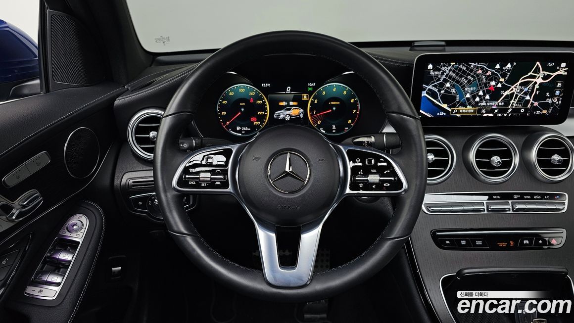 Mercedes-Benz GLC-Class 2023