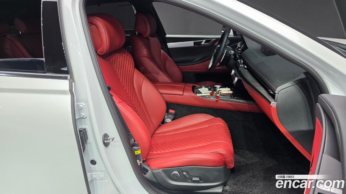 Genesis G80 2023