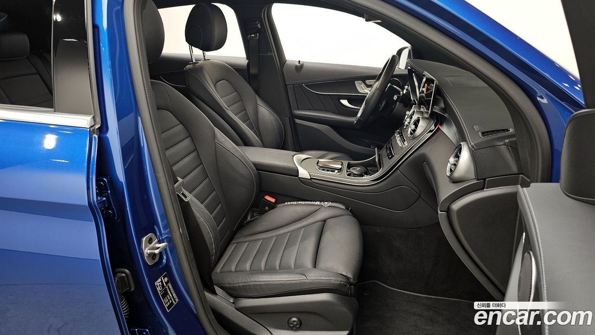 Mercedes-Benz GLC-Class 2023