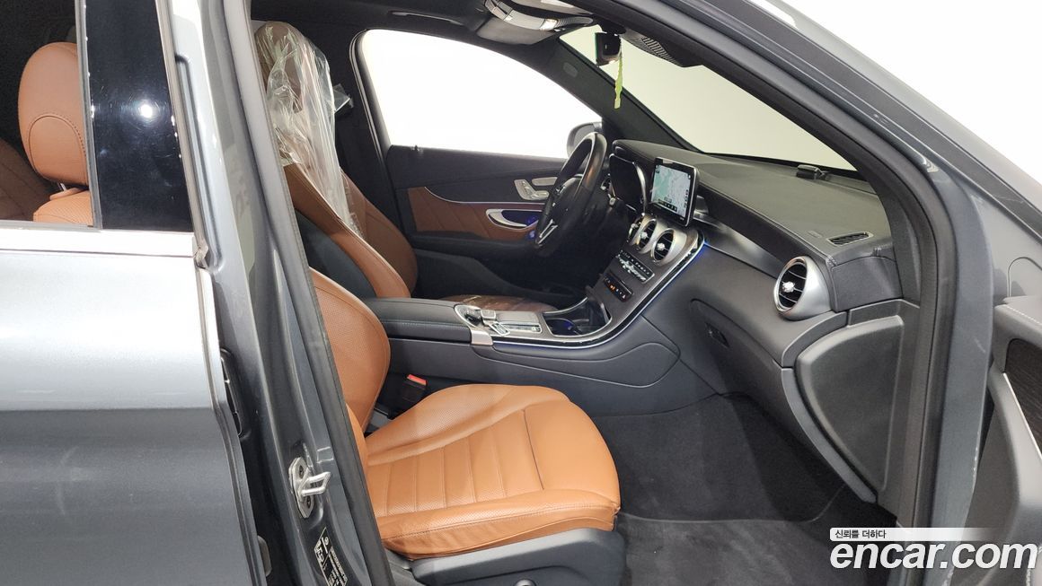 Mercedes-Benz GLC-Class 2022