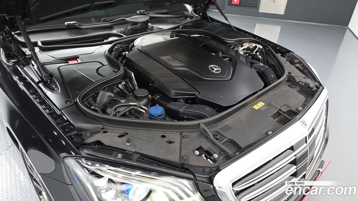 Mercedes-Benz S-Class 2020