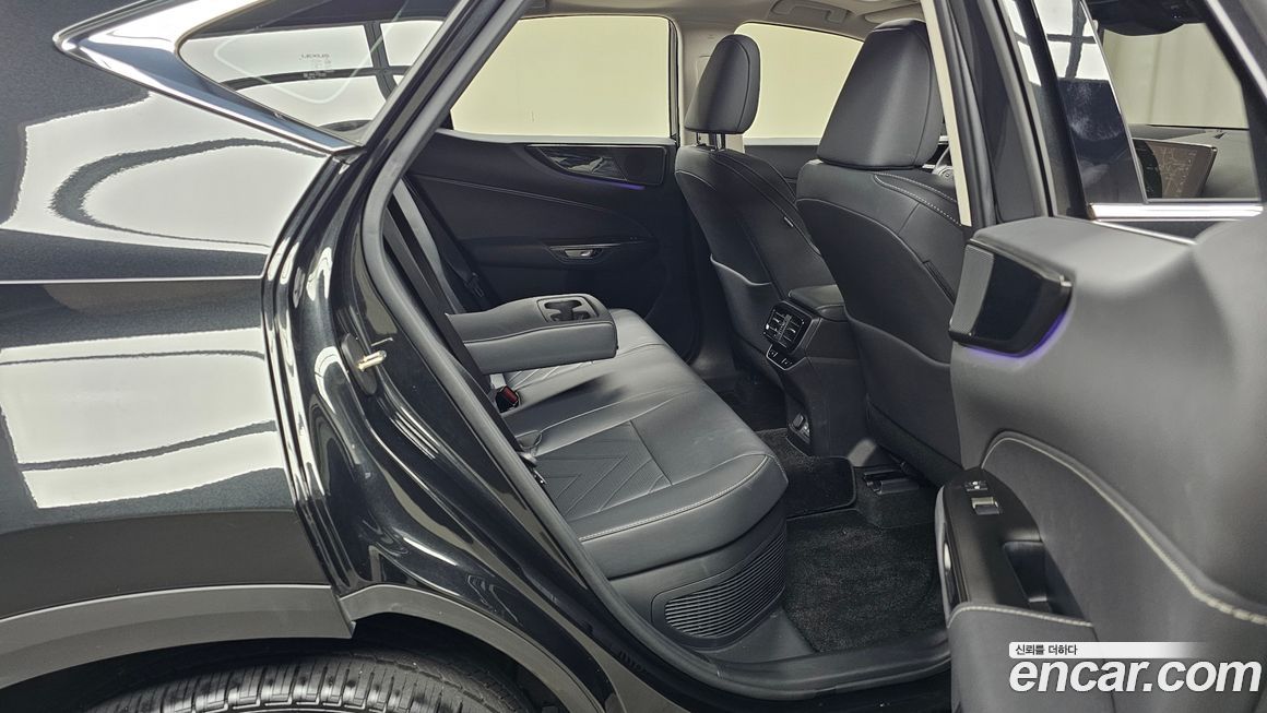 Lexus NX 2025