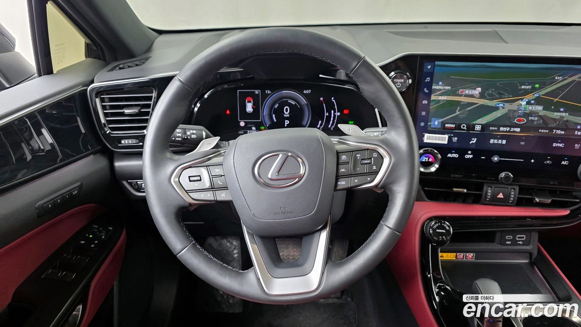 Lexus NX 2025