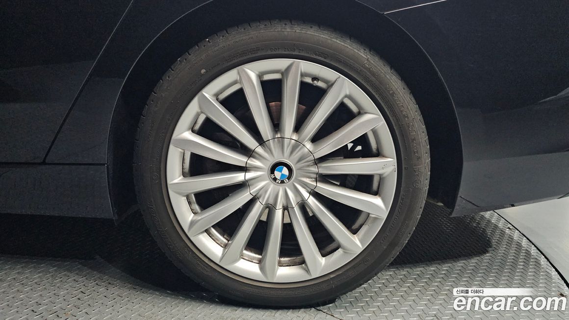 BMW Gran Turismo 2024