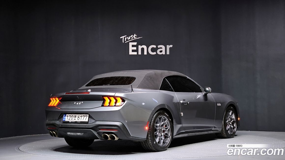 Ford Mustang 2024