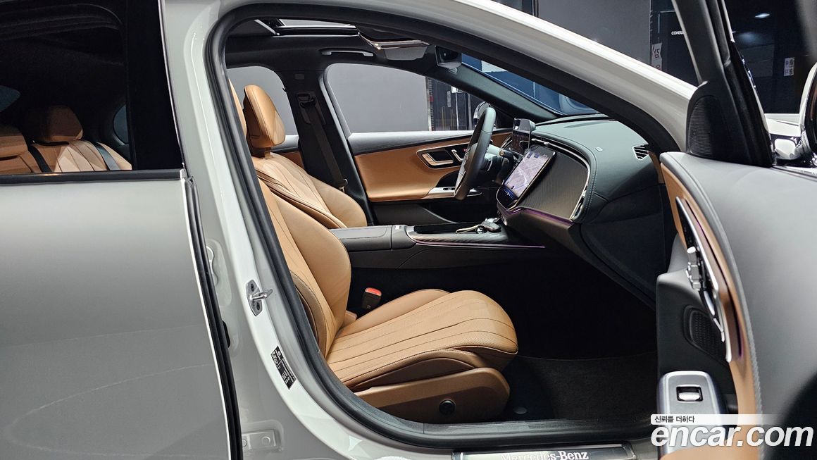 Mercedes-Benz E-Class 2025