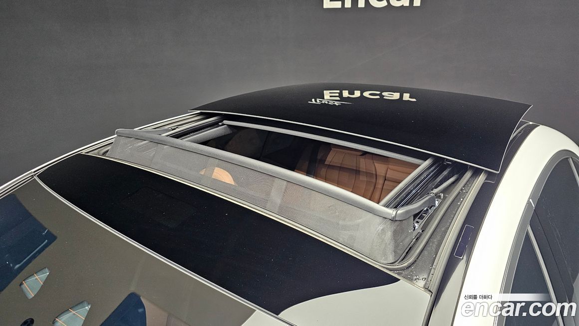 Mercedes-Benz E-Class 2025