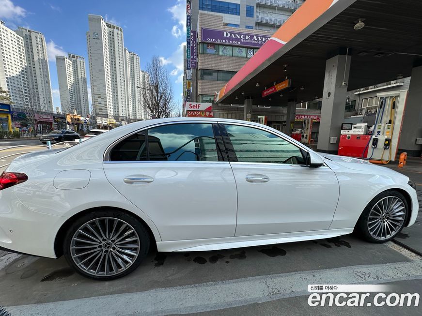 Mercedes-Benz C-Class 2023