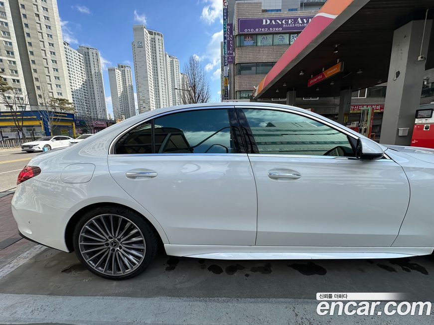 Mercedes-Benz C-Class 2023