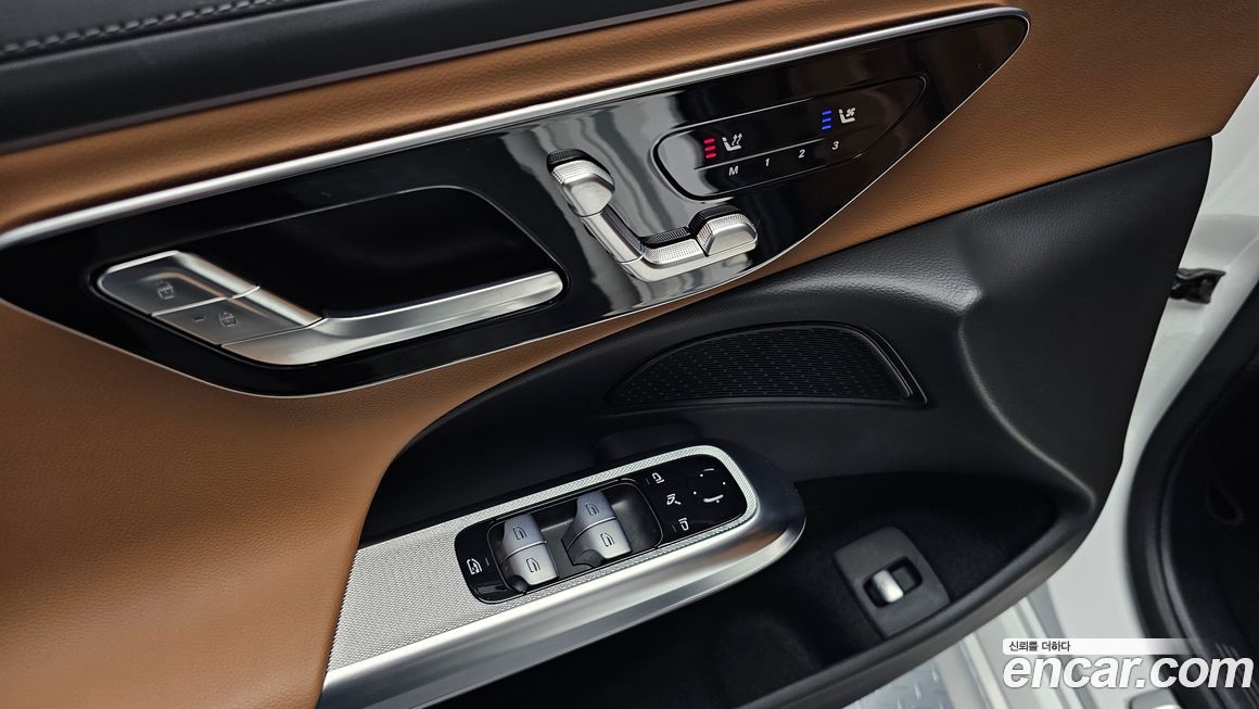 Mercedes-Benz E-Class 2025