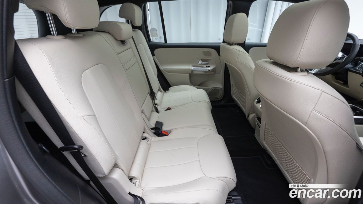 Mercedes-Benz EQB 2026