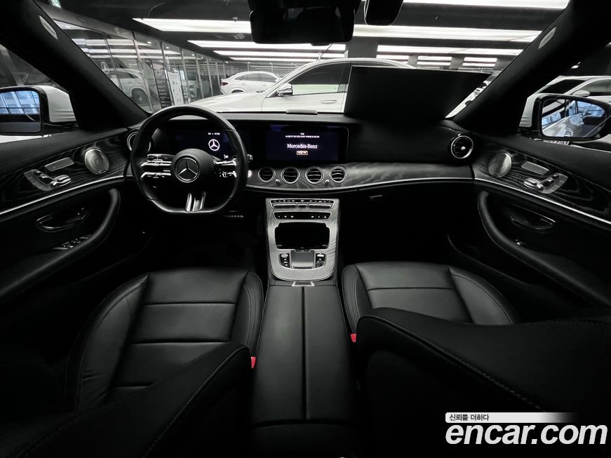 Mercedes-Benz E-Class 2023